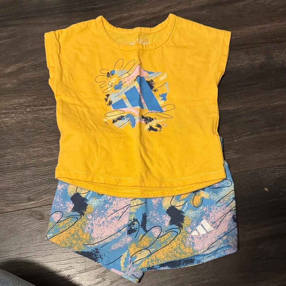 Adidas Kids Graphic Yellow and Blue Set